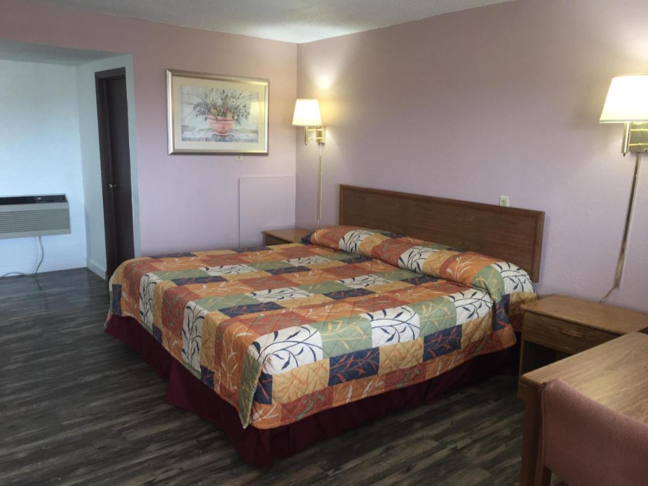 Finn's Motel Saint James Exterior foto